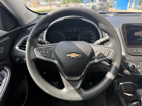 Used 2023 Chevrolet Malibu LT w/ Driver Confidence Package FWD image 18
