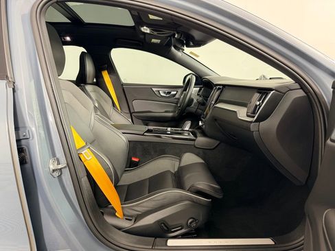 Used 2022 Volvo S60 T8 Polestar image 32