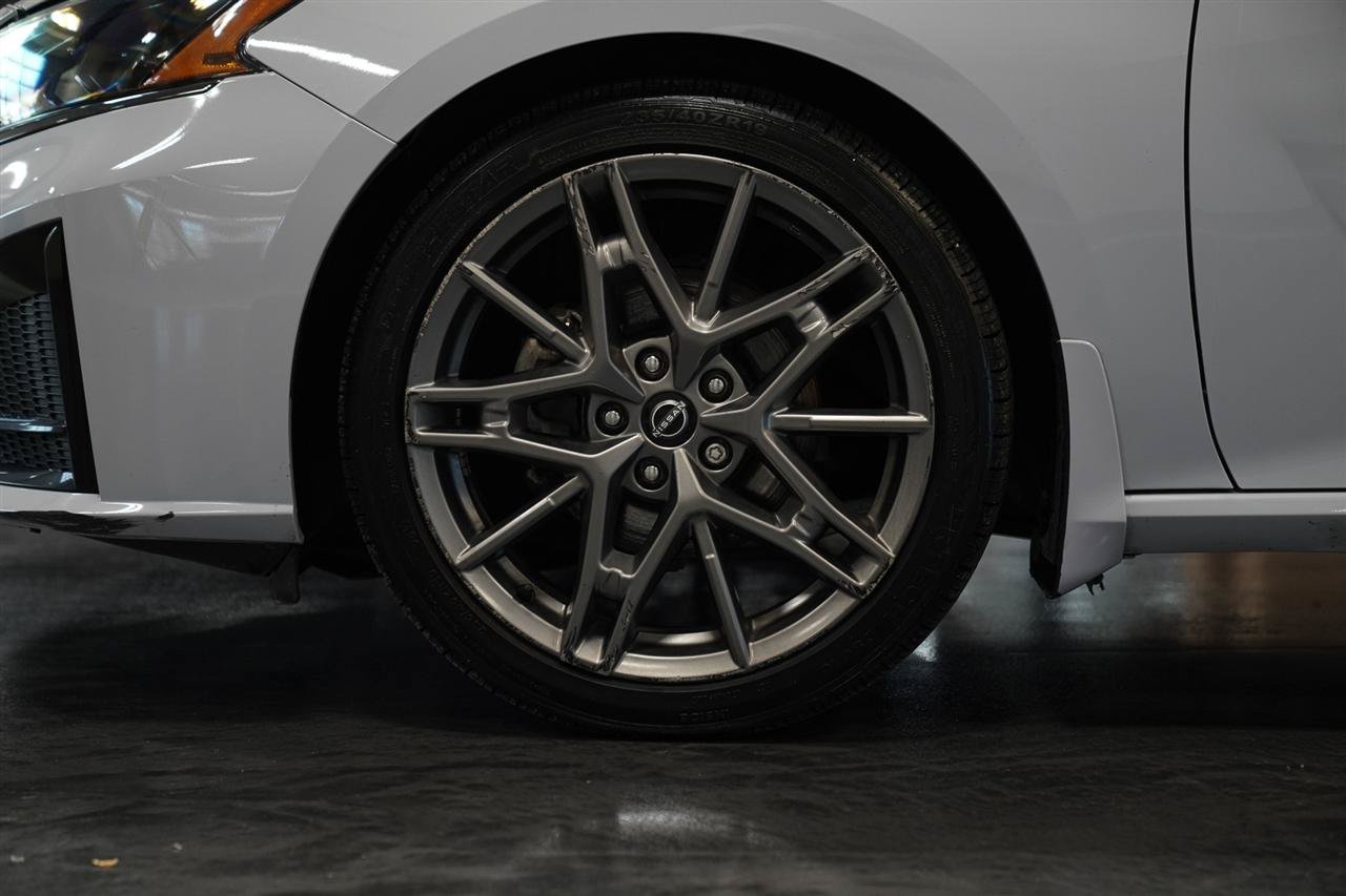 Used 2024 Nissan Altima 2.0 SR FWD image 9