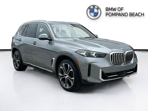 Used 2024 BMW X5 sDrive40i w/ Parking Assistance Package image 1
