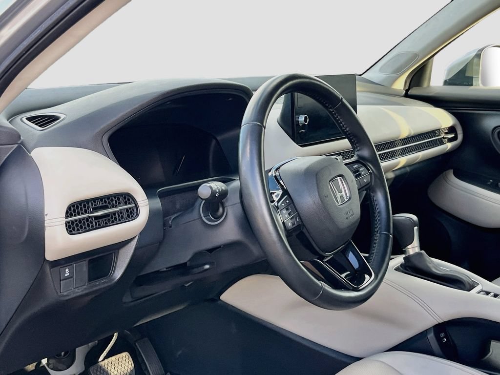 Used 2025 Honda HR-V EX-L image 9