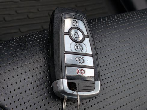 Used 2025 Ford Mustang Premium RWD image 32