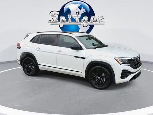 New 2026 Volkswagen Atlas Cross Sport SEL R-Line image 6