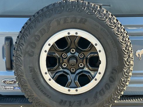 Used 2023 Ford Bronco Badlands image 44