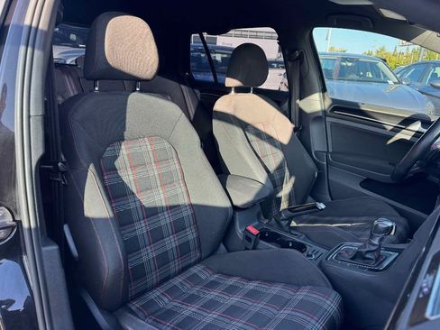 Used 2017 Volkswagen GTI S image 28