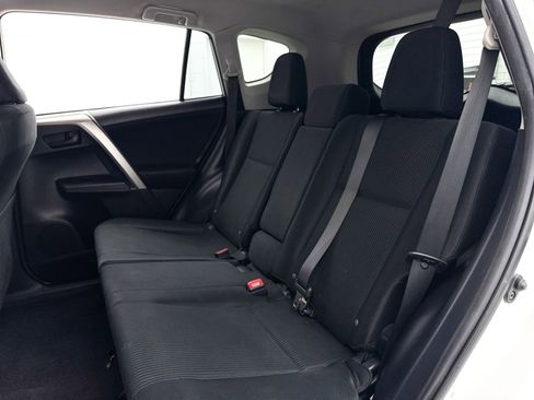 Used 2014 Toyota RAV4 LE image 22