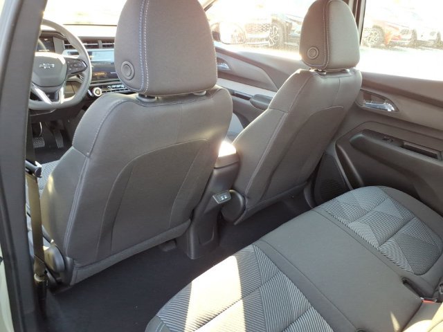 New 2027 Chevrolet Bolt LT FWD image 7