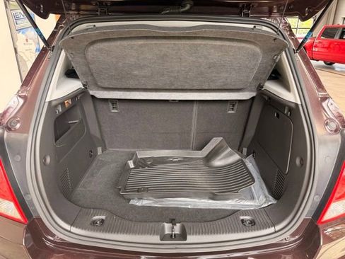 Used 2022 Chevrolet Trax LS w/ Tint and Cruise Package AWD/4WD image 8