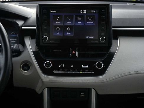 Used 2022 Toyota Corolla Cross LE image 20