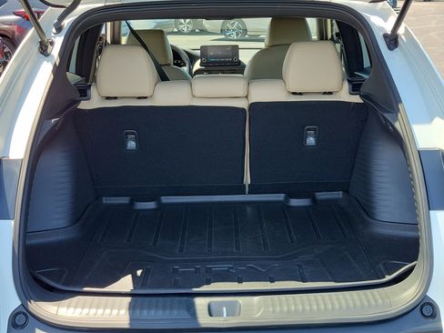 Used 2024 Honda HR-V Sport image 11