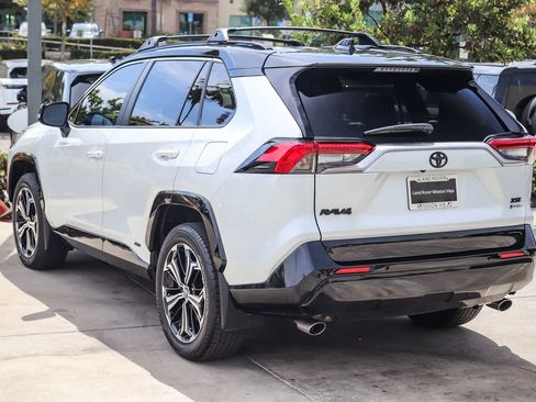 Used 2025 Toyota RAV4 XSE w/ Premium Package AWD/4WD image 4