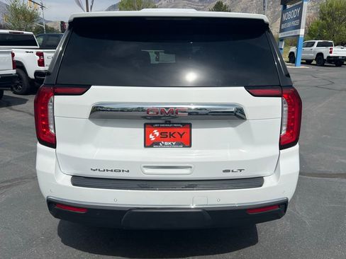 Used 2021 GMC Yukon XL SLT AWD/4WD image 9