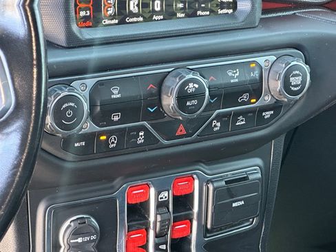 Used 2020 Jeep Gladiator Rubicon AWD/4WD image 14