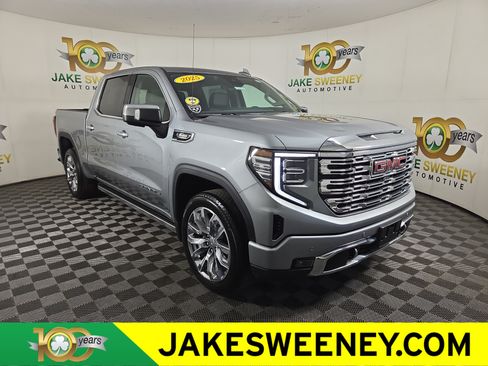 Used 2025 GMC Sierra 1500 Denali AWD/4WD image 1