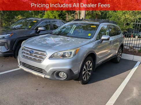 Used 2016 Subaru Outback 2.5i Limited AWD/4WD image 3