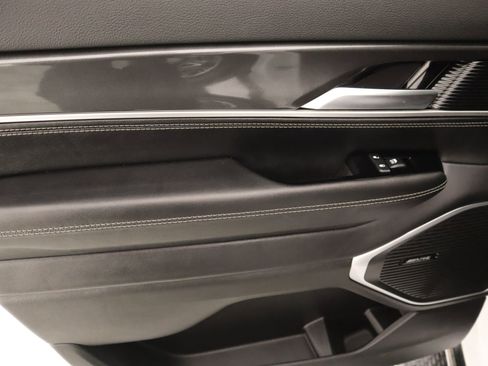 Used 2023 Jeep Wagoneer 4WD w/ Premium Group I image 19