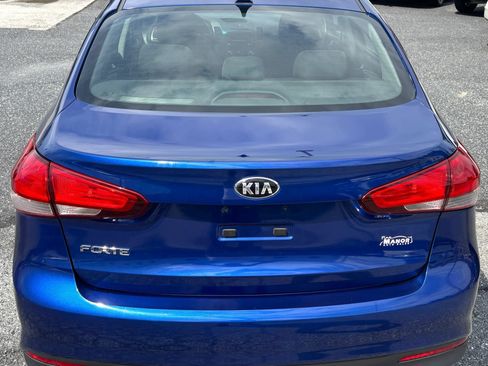 Used 2017 Kia Forte LX FWD image 24