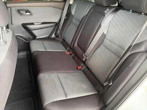 Used 2023 Nissan Rogue SV FWD image 10