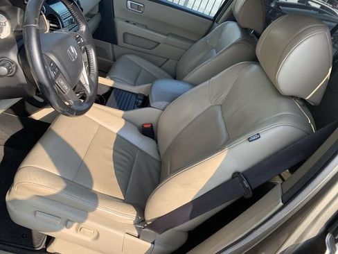 Used 2011 Honda Pilot Touring image 18