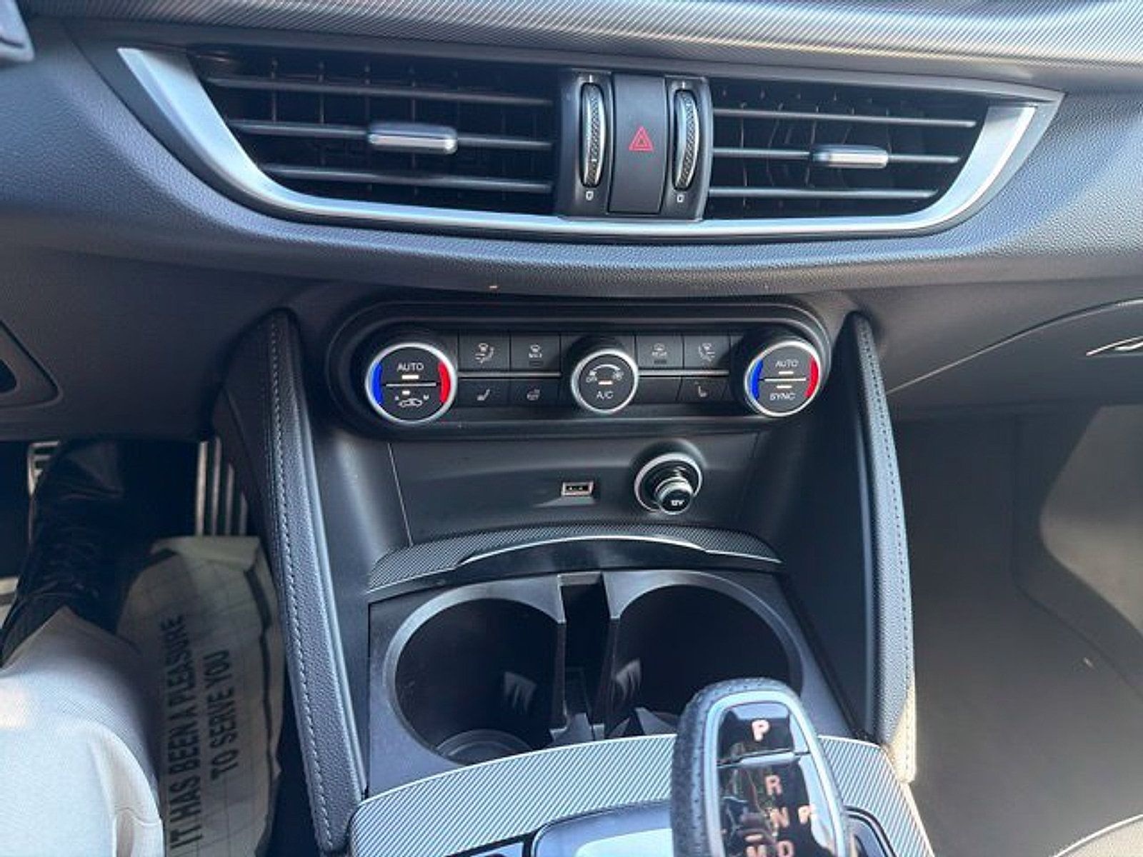 Used 2023 Alfa Romeo Stelvio Veloce AWD/4WD image 18