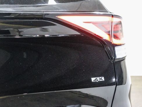 Used 2023 Kia Sportage SX AWD/4WD image 12