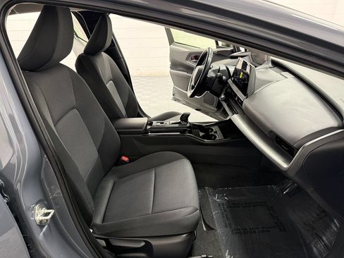 Used 2023 Toyota Prius LE FWD image 15