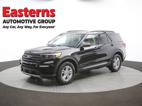 Used 2021 Ford Explorer XLT w/ Equipment Group 202A AWD/4WD image 56
