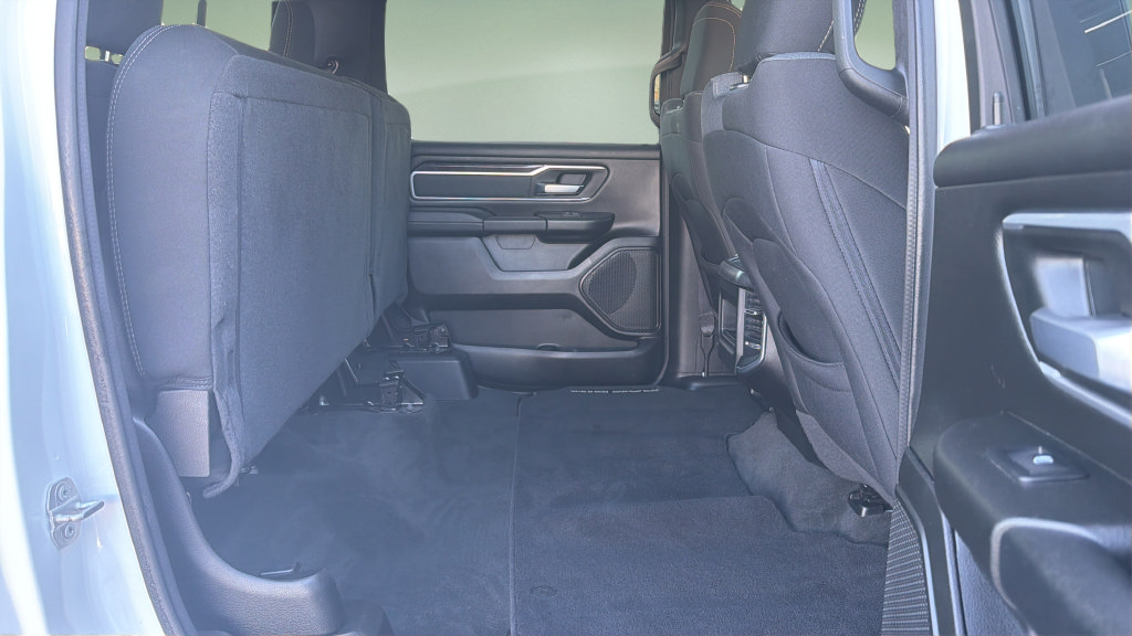 Used 2022 RAM 1500 Big Horn AWD/4WD image 10