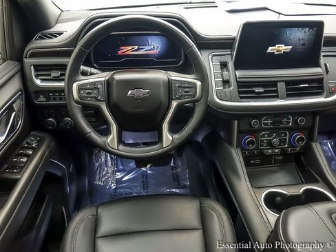 Used 2023 Chevrolet Suburban Z71 w/ Z71 Off-Road Package AWD/4WD image 16