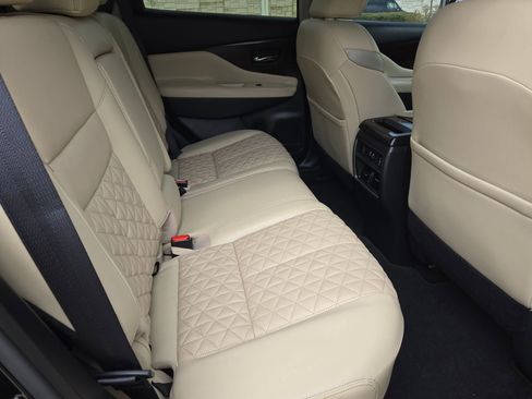 Certified 2024 Nissan Murano Platinum w/ Cargo Package image 24