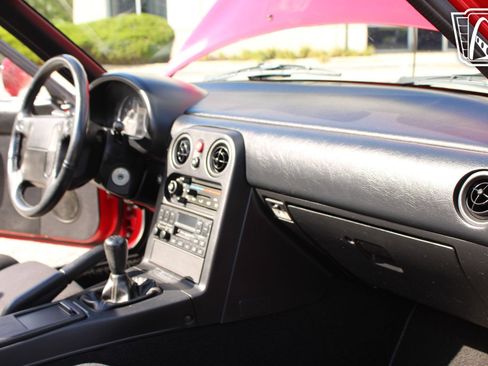 Used 1990 MAZDA MX-5 Miata image 2