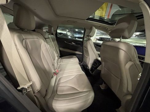 New 2022 Lincoln Nautilus Reserve image 19