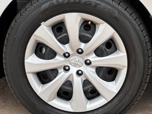 Certified 2025 Toyota Corolla LE image 31