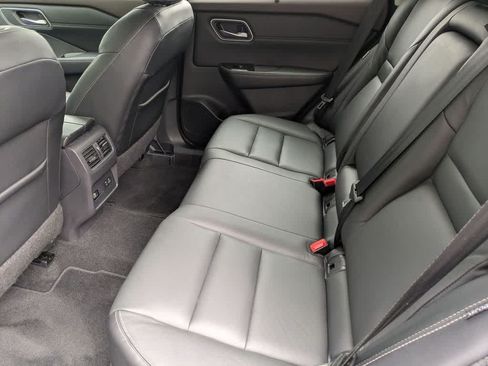Used 2021 Nissan Rogue SL FWD image 19