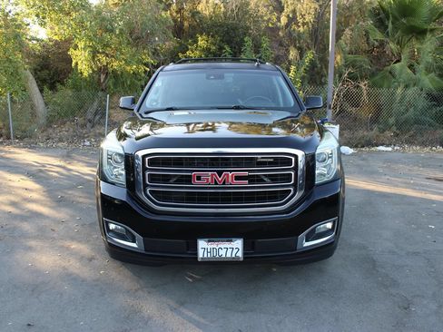 Used 2015 GMC Yukon SLT w/ Open Road Package RWD image 2
