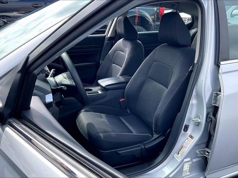 Used 2023 Nissan Altima 2.5 S FWD image 23