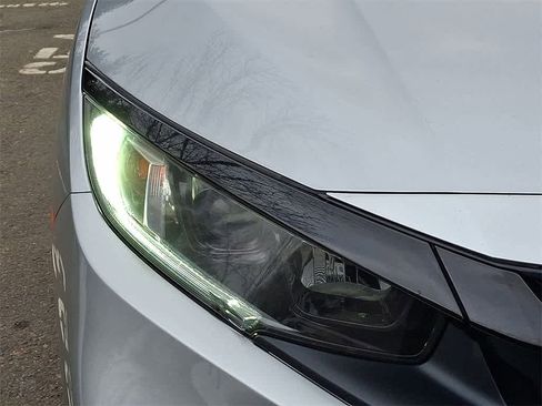 Certified 2020 Honda Civic EX image 27