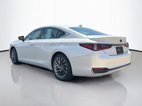 Certified 2024 Lexus ES 300h w/ Accessory Package (Z2) FWD image 12