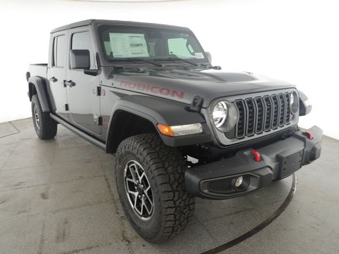 New 2025 Jeep Gladiator Rubicon w/ Safety Group image 3