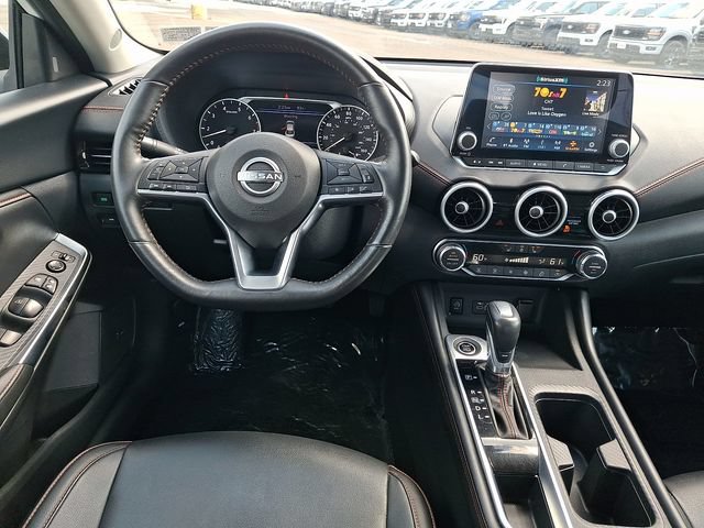 Used 2025 Nissan Sentra SR FWD image 9