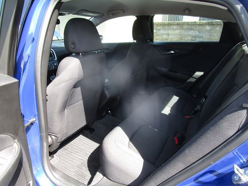 Used 2023 Chevrolet Malibu LS image 13