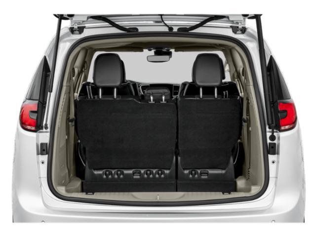 Used 2025 Chrysler Pacifica Limited FWD image 13