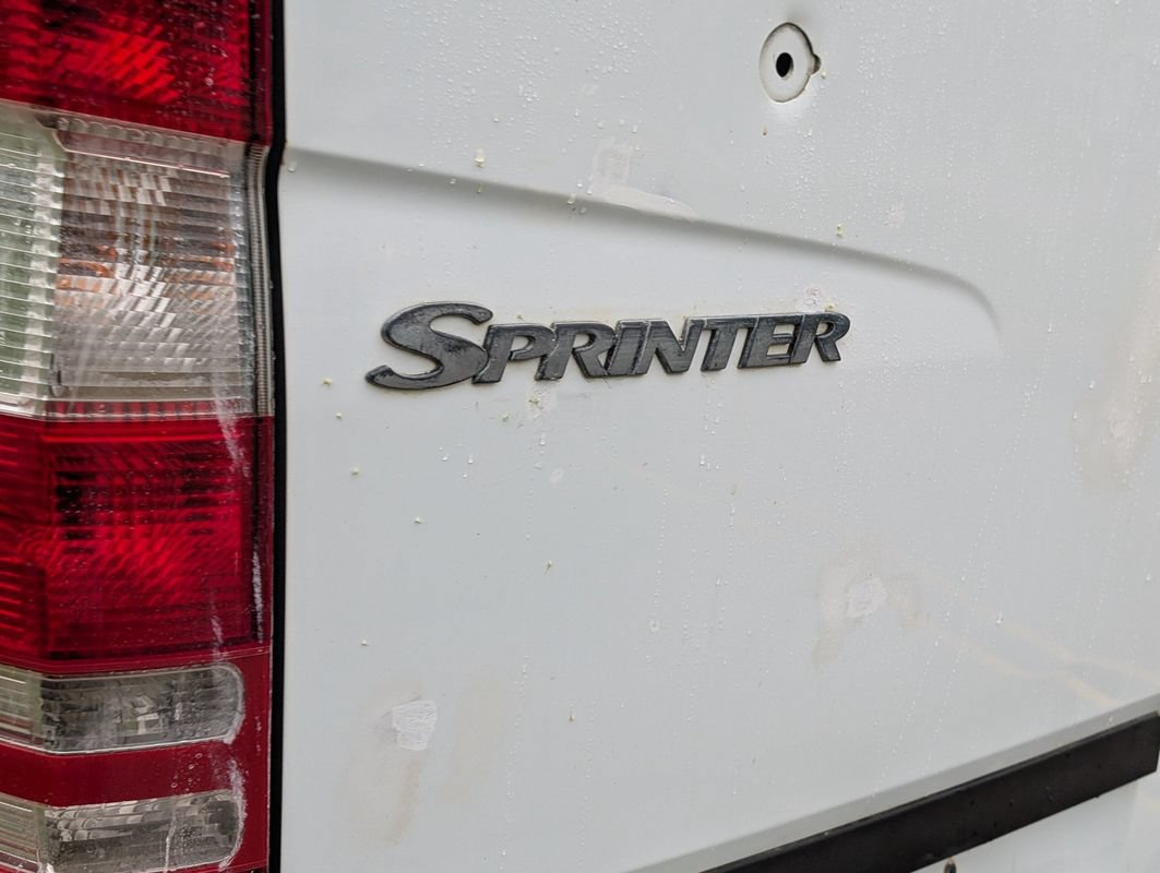 Used 2008 Dodge Sprinter 2500 RWD image 30