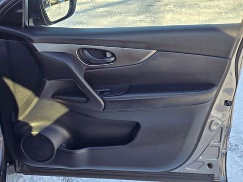 Used 2020 Nissan Rogue Sport S w/ Appearance Package image 16