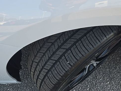 Used 2024 Toyota Camry SE image 7