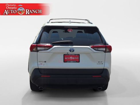 Used 2021 Toyota RAV4 XLE Premium AWD/4WD image 4