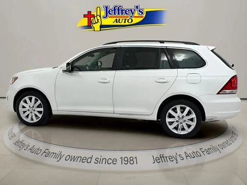 Used 2013 Volkswagen Jetta SE image 2