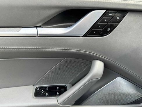 Used 2020 Porsche 911 Carrera 4S image 19