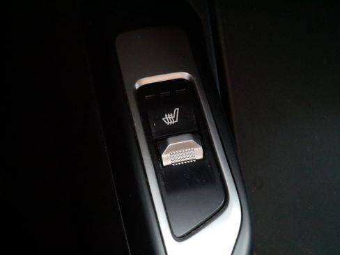 Used 2022 Kia Sorento S FWD image 29