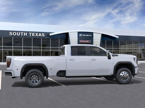 New 2026 GMC Sierra 3500 Denali Ultimate image 5